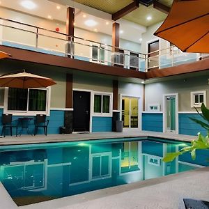 Jo Carter'S Hotel & Suites Angeles City